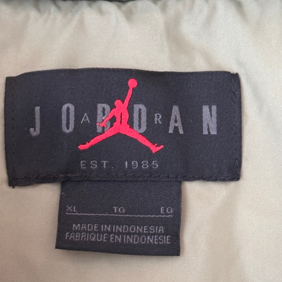 Jordan Jacket - Picture 3 of 5